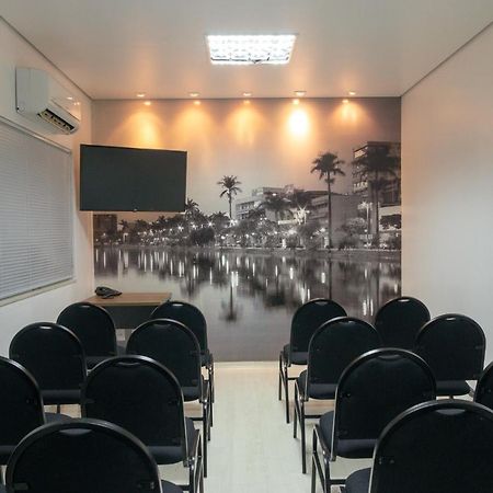 Real Hotel Sete Lagoas Esterno foto